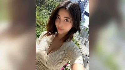 Succumbing To The Big Cock Of The Unequaled Uncle And Falling Into Female Sex